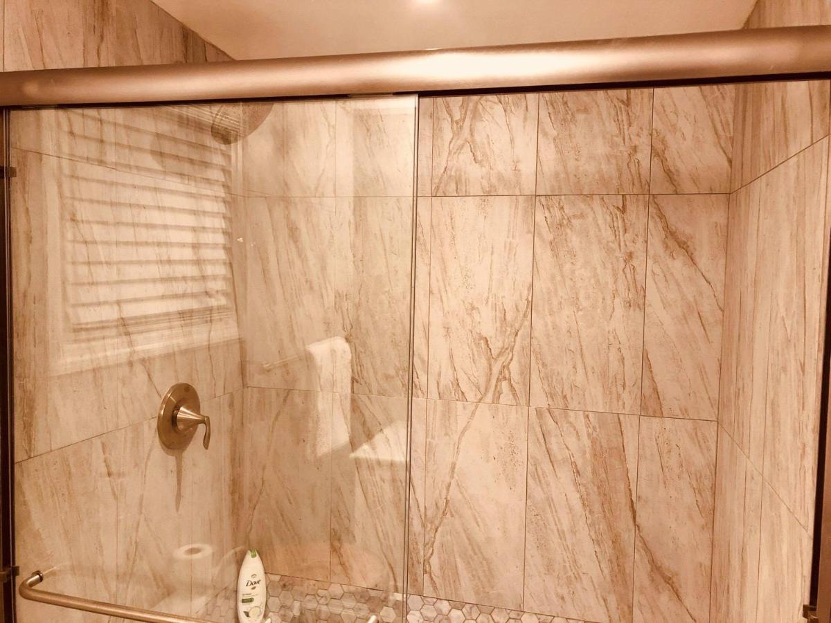 Elegant Marble Suite #6 ナッソー エクステリア 写真