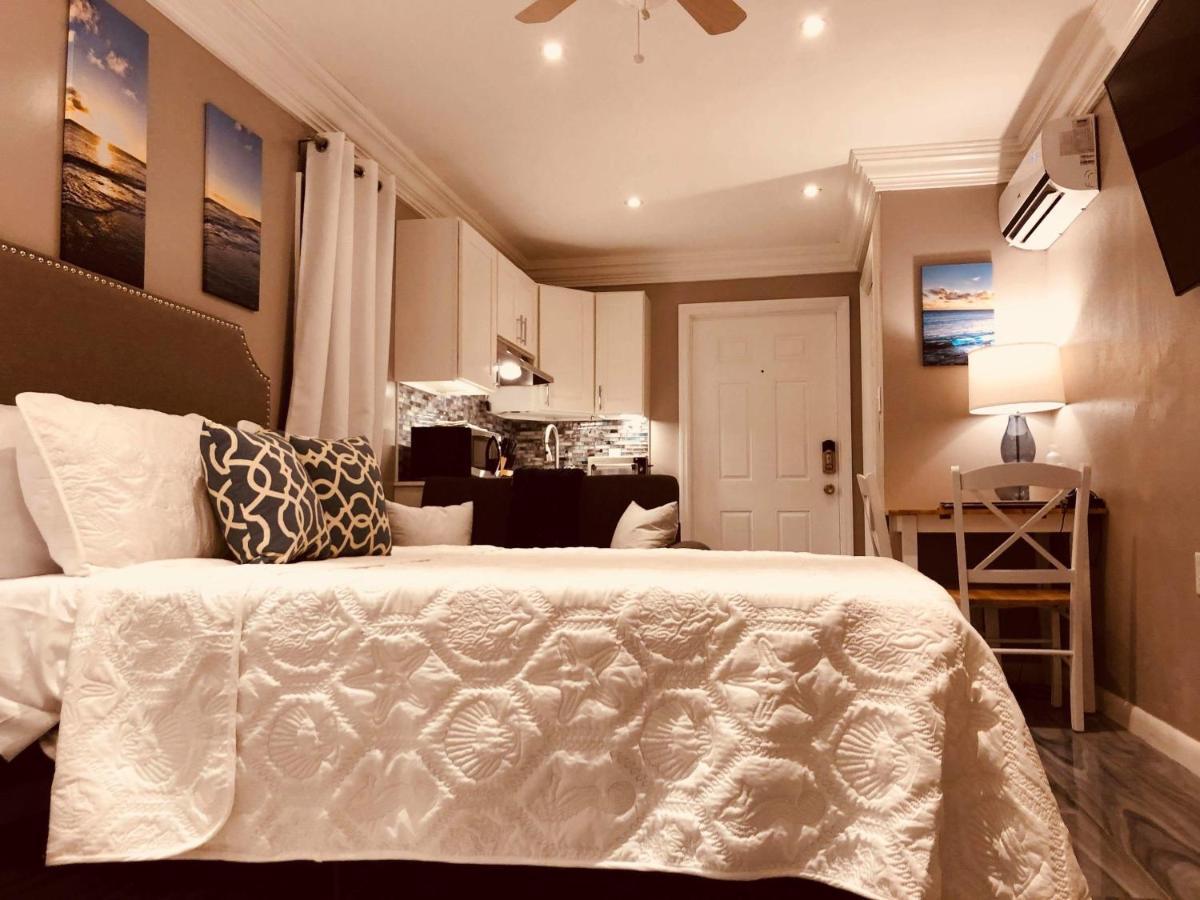 Elegant Marble Suite #6 ナッソー エクステリア 写真